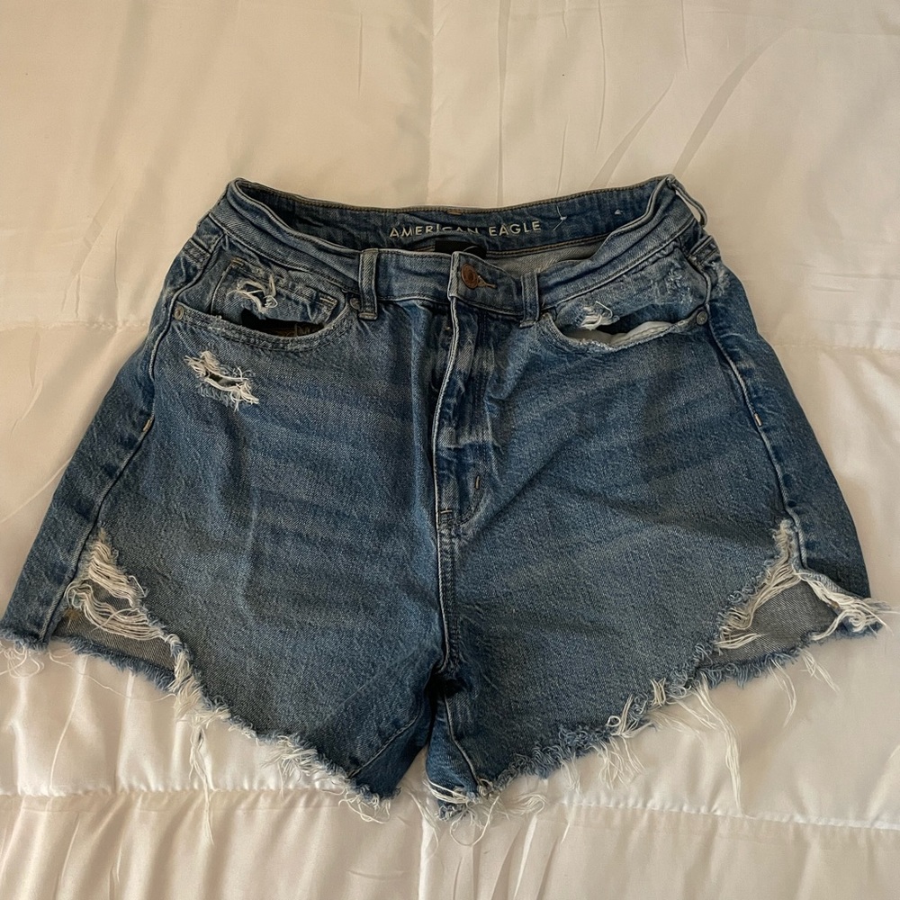 American Eagle Jean shorts Women’s Size 8